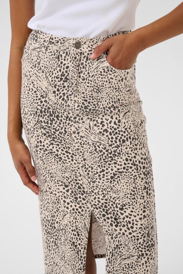Kaffe – Kalisa abstract leopard print skirt - Image 2